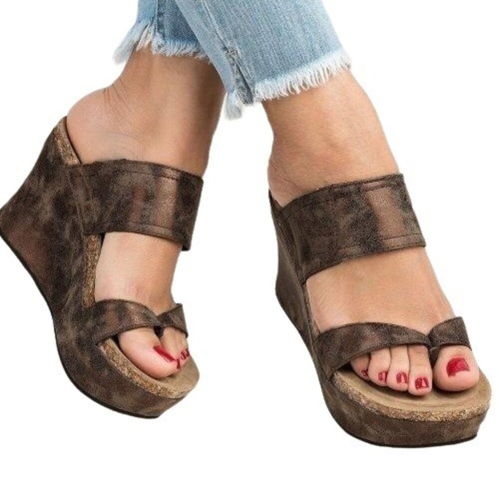 YASIRUN - Brown Distressed Wedge Sandals (8/8.5)